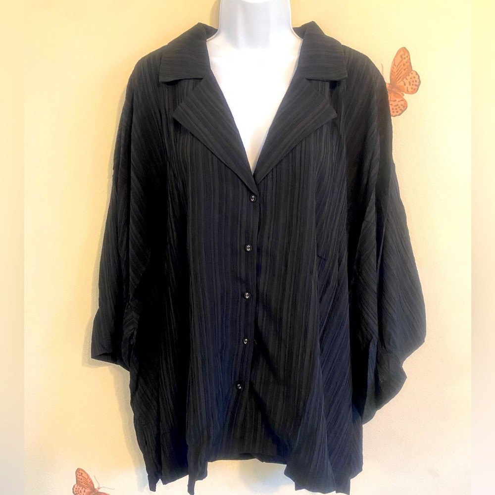 NWT The Lullaby Club Lacey Top in Black Crepe 3X